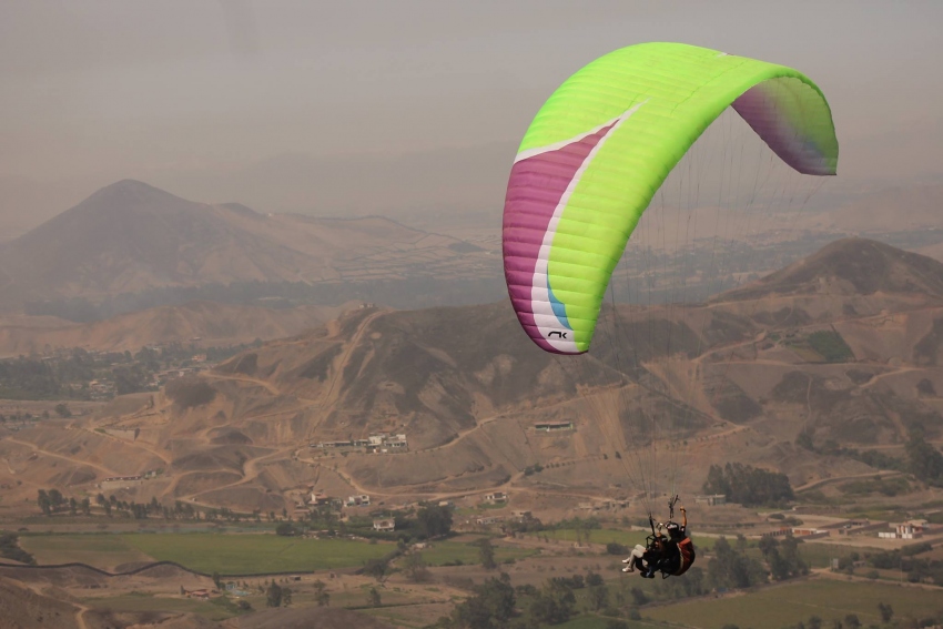 Parapente En Pachacámac